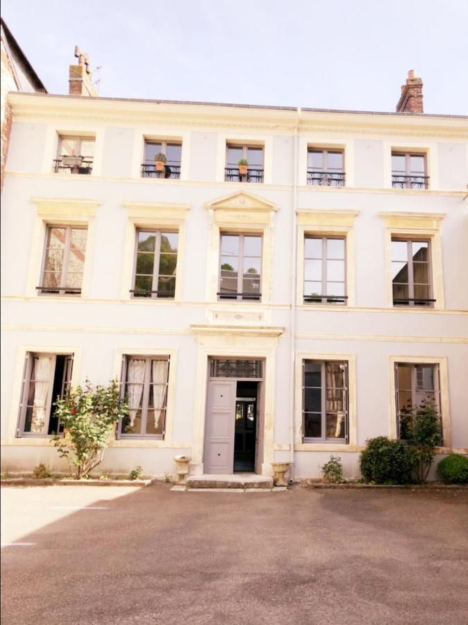 Appartamento Le 2 pièces avec parking privé Honfleur Esterno foto