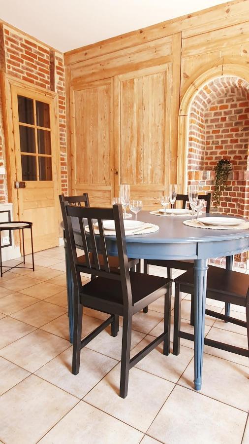 Appartamento Le 2 pièces avec parking privé Honfleur Esterno foto